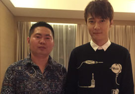 广州bb电子与明星合影